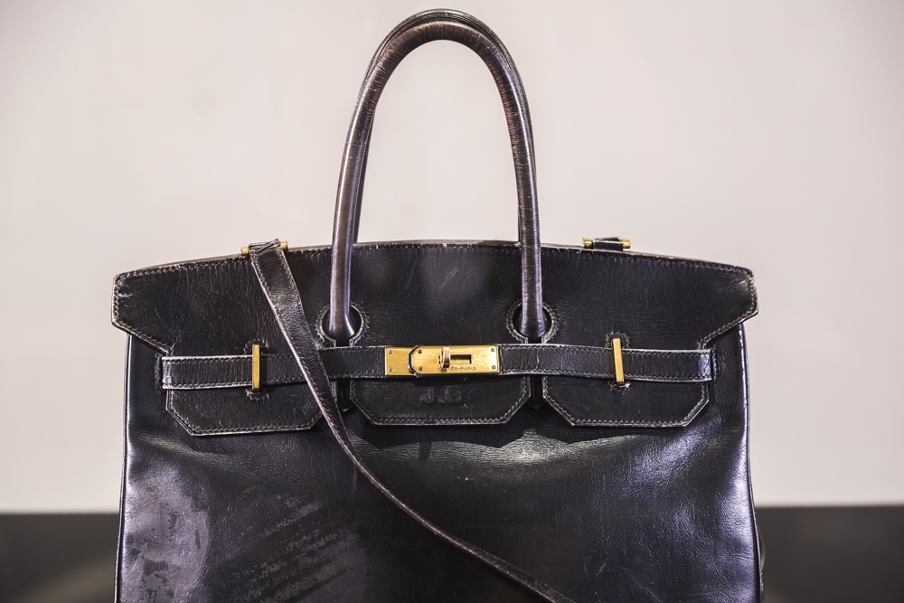Primeira bolsa Birkin é leiloada por R$ 55 milhões