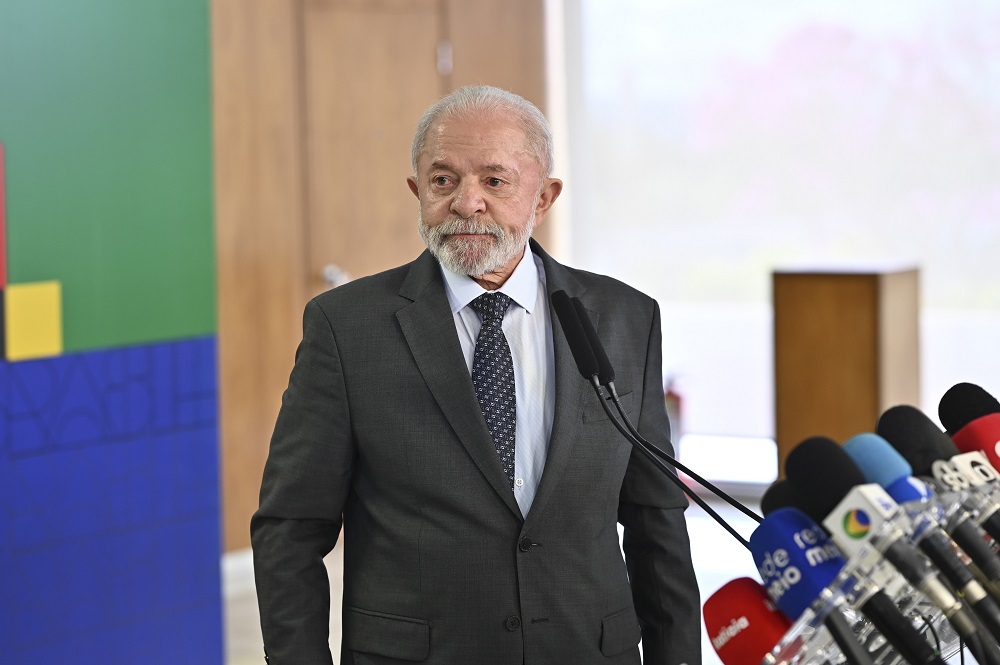 Ação do governo Lula contra decreto do IOF deverá ser protocolada pela AGU nesta terça