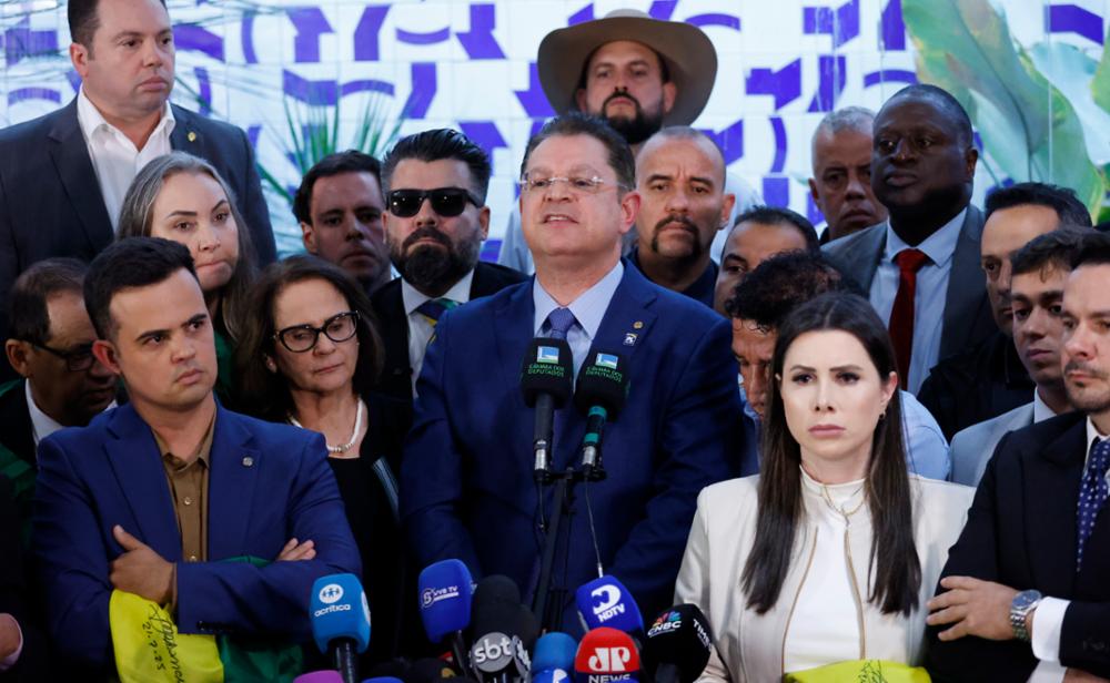 Parlamentares do PL participam de entrevista coletiva