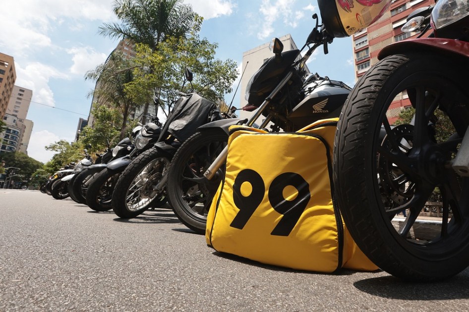 Câmara Municipal de SP promove debate "Regular ou proibir o mototáxi na cidade de SP