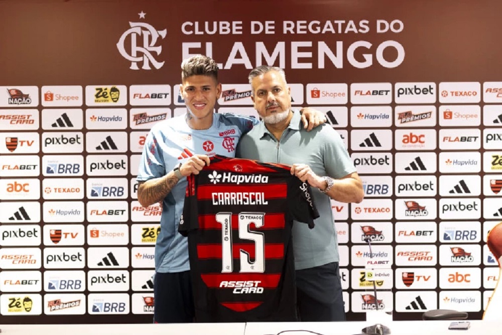 Carrascal revela sonho antigo ao vestir a camisa do Flamengo: ‘Melhor decisão’