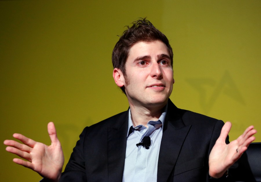 Eduardo Saverin fez parte do grupo que fundou o Facebook, em 2004
