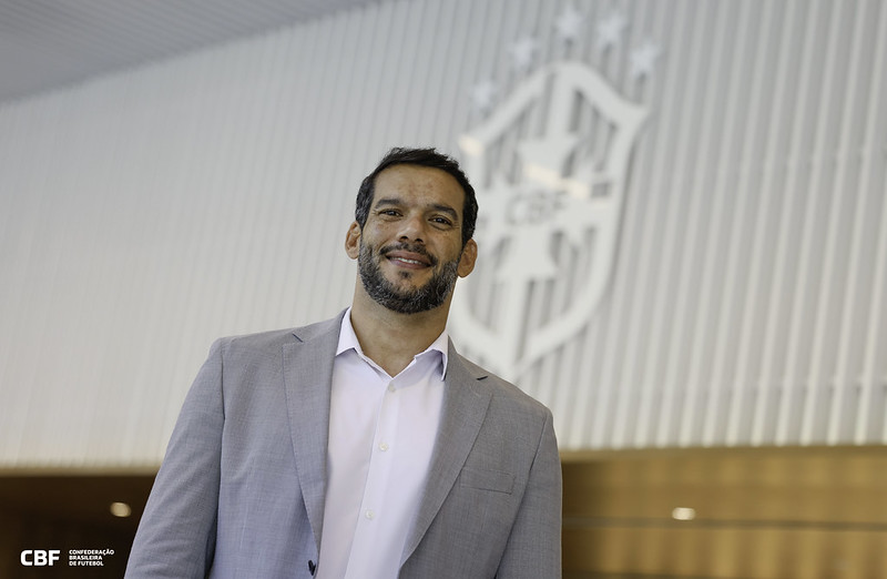 Fumaça ao redor de Samir Xaud