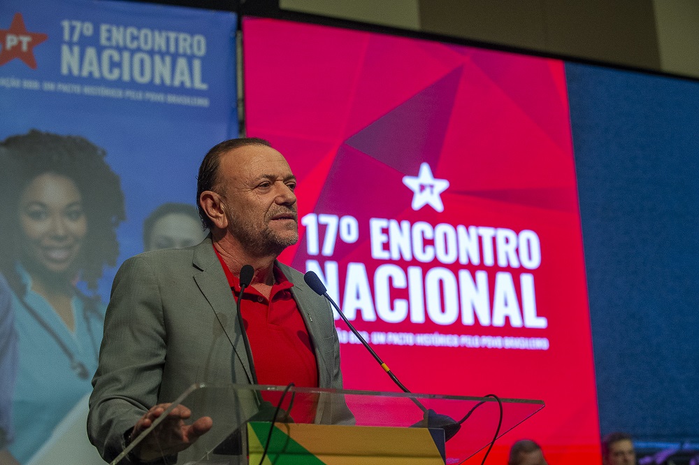 Jantar de novo presidente do PT tem membros do Centrão e consenso em torno de Tarcísio
