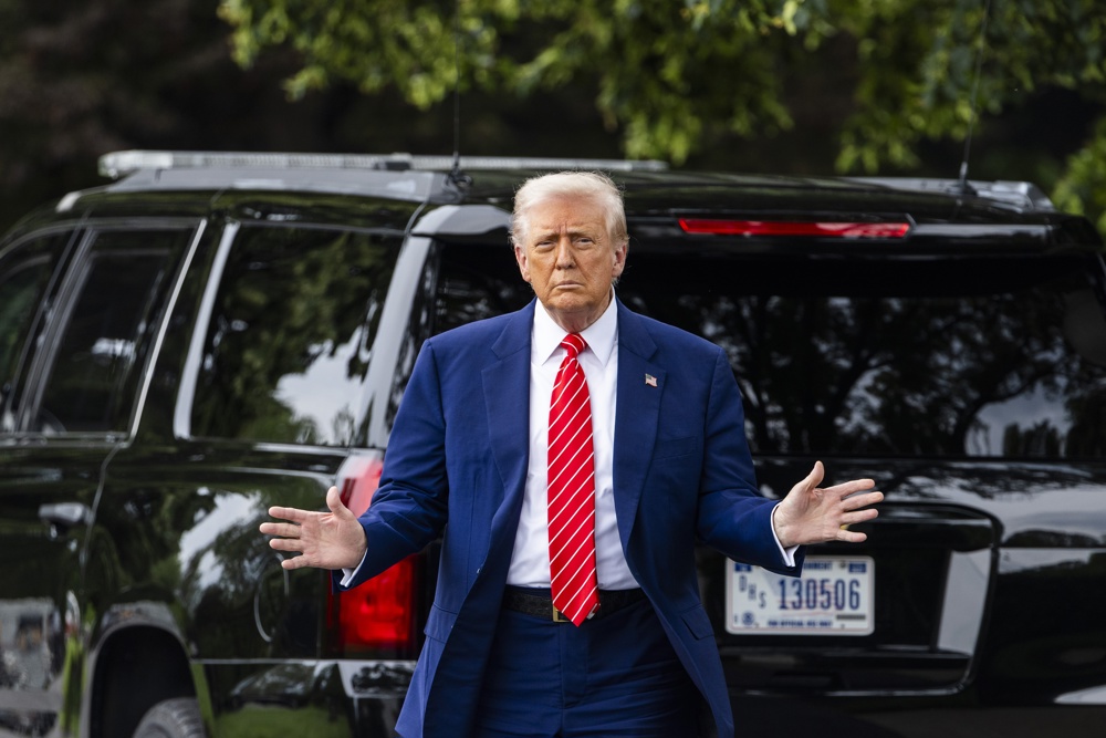 Trump está revisando termos do acordo com a China com equipe, diz Casa Branca