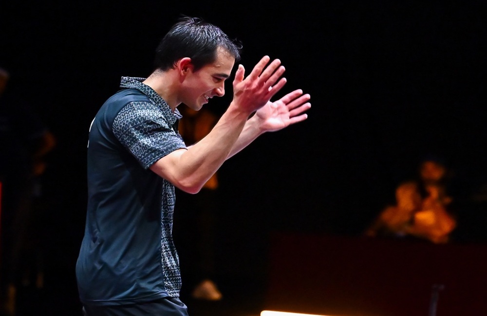 Calderano vira sobre promessa de Taiwan e avança às quartas de final em Foz do Iguaçu