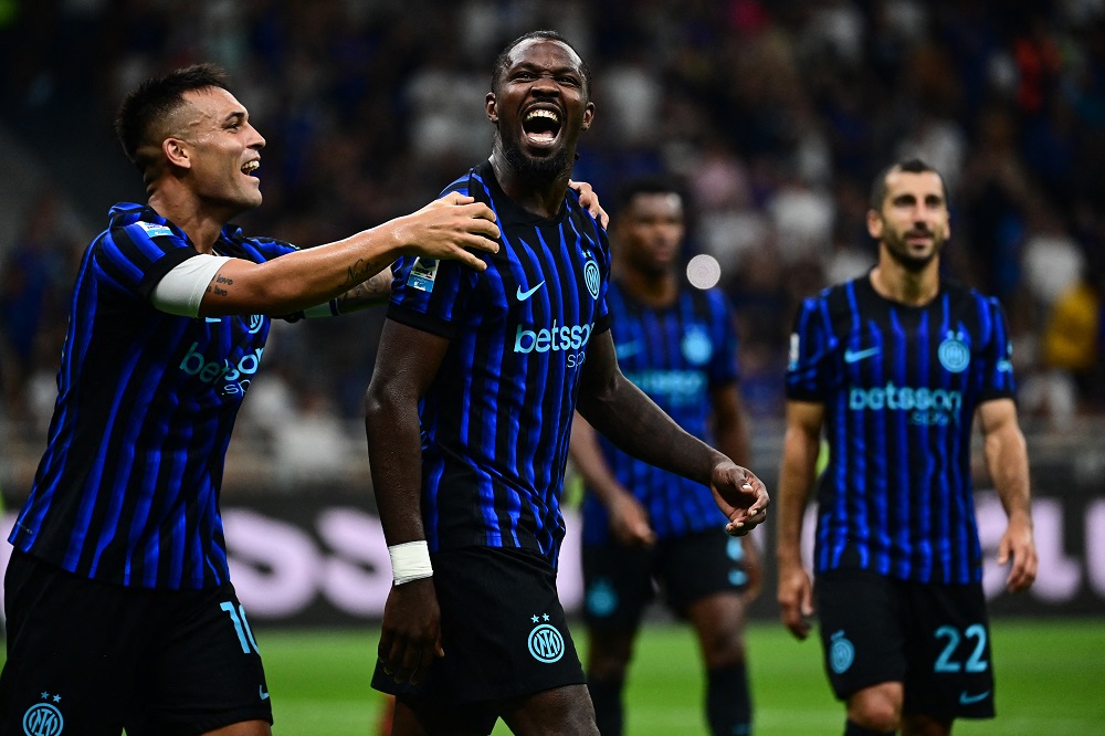 Inter de Milão estreia com goleada sobre o Torino e lidera Serie A
