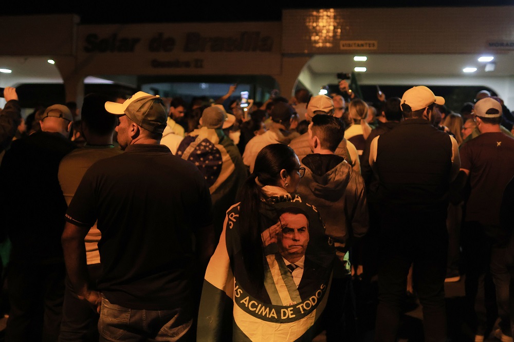 Prisão domiciliar de Bolsonaro pode acirrar tensões entre Brasil e Estados Unidos?