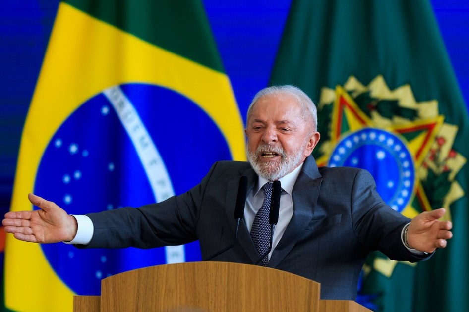 O presidente Luiz Inácio Lula da Silva durante a cerimônia de entrega do Prêmio MEC da Educação, Brasileira realizada na tarde desta segunda-feira