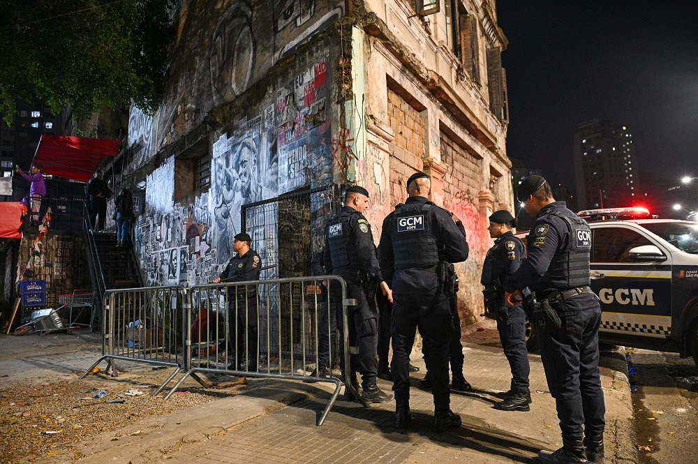 Ministério da Cultura critica ação policial em reintegração de posse no Teatro de Contêiner Mungunzá
