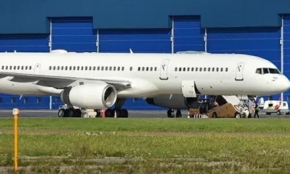 Avião da Força Aérea dos EUA que pousou em Porto Alegre e São Paulo dava apoio a missão diplomática, diz Embaixada