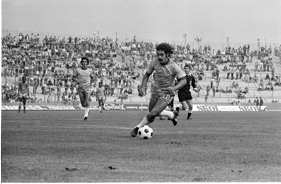 Rivellino em ação na Copa do Mundo de 1974