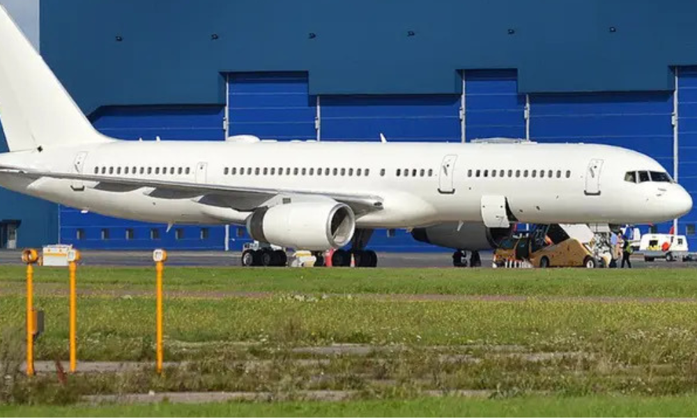 Avião sem identificação da Força Aérea dos Estados Unidos pousou no Aeroporto Internacional de Guarulhos