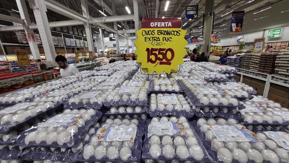 Movimentação em mercado atacadista na Zona Leste de São Paulo