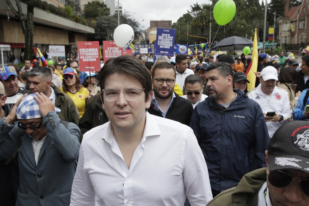 Saiba quem era Miguel Uribe, promessa da direita colombiana vítima de violência política