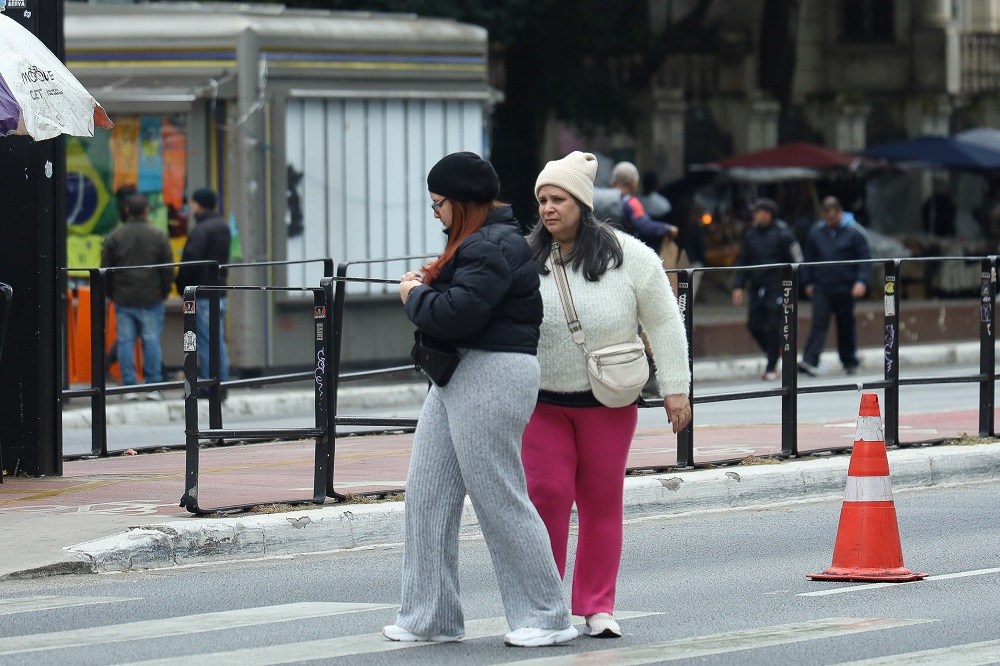 Inverno de 2025 é o mais frio em três décadas, mas país vive expectativa de veranico na próxima semana