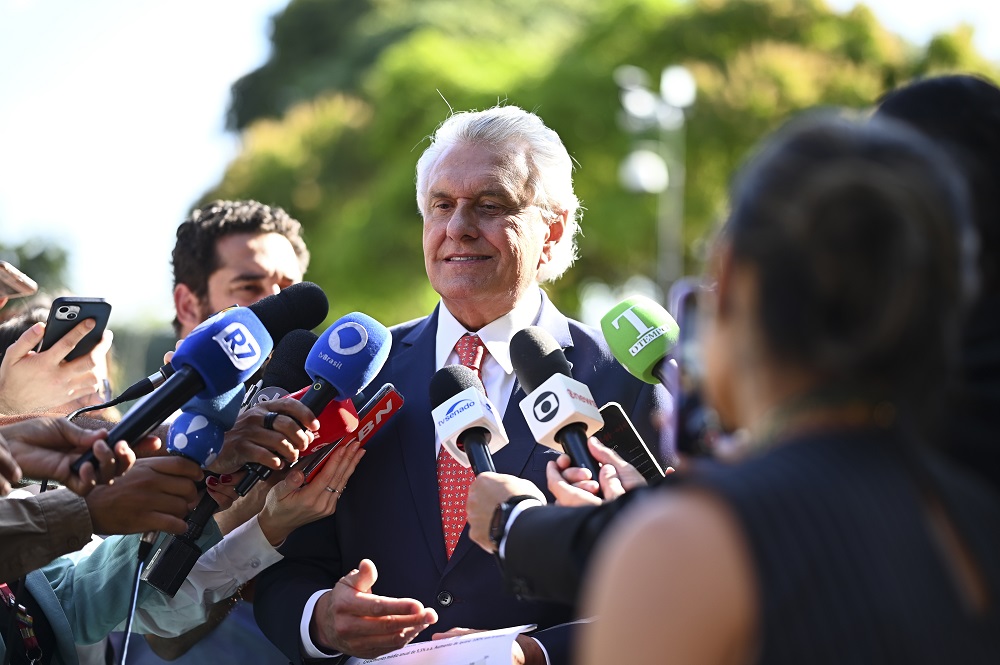Ronaldo Caiado anuncia fundo de crédito para mitigar efeitos do tarifaço