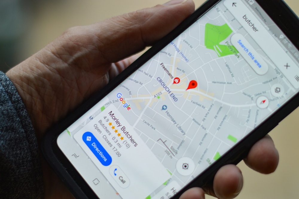 Como o Google Maps sabe se há trânsito nos locais?