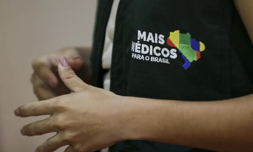 Embaixada dos EUA chama Mais Médicos de ‘golpe diplomático’ e anuncia que sanções continuarão