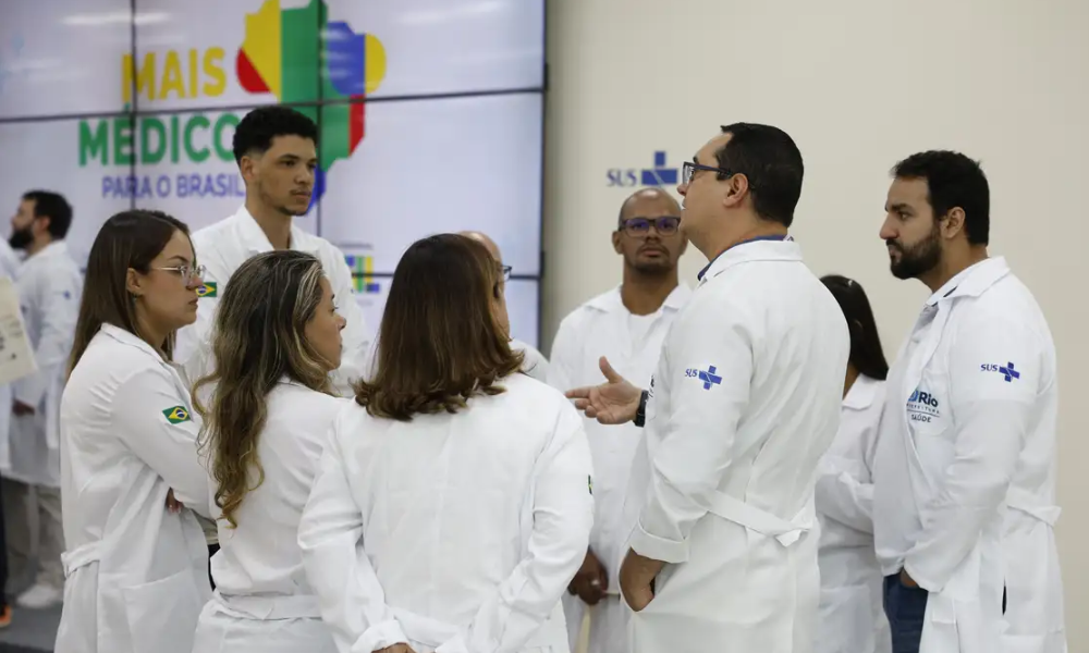 Quase 1,5 mil selecionados pelo Mais Médicos começam nesta quarta-feira