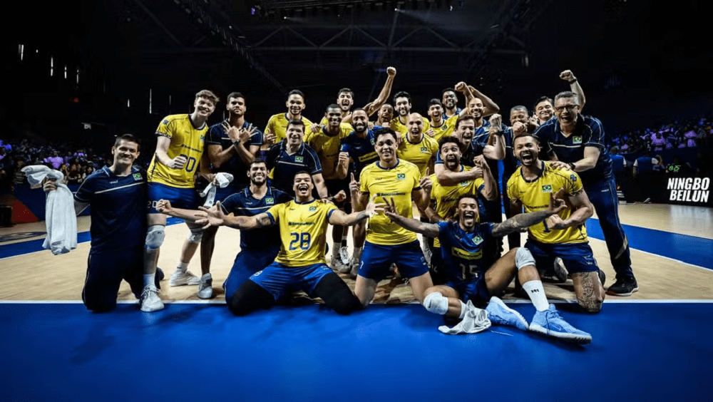 Brasil vira sobre a Eslovênia e garante medalha de bronze na Liga das Nações de vôlei