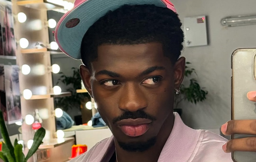 Lil Nas X é internado com paralisia facial: ‘Vou ficar engraçado por um tempo’