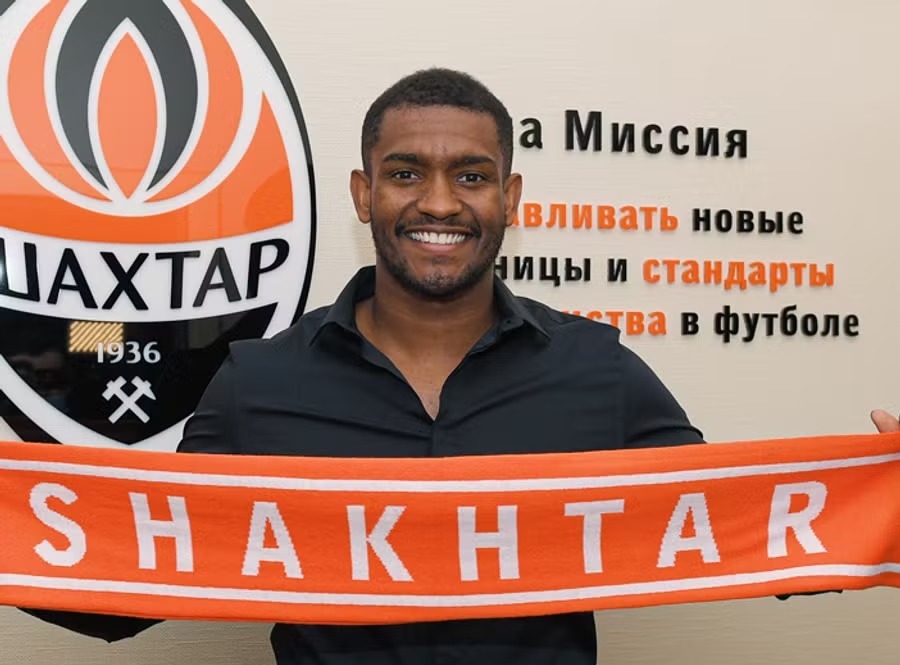 Marlon Santos relembra início da guerra na Ucrânia e explica retorno ao Shakhtar Donetsk