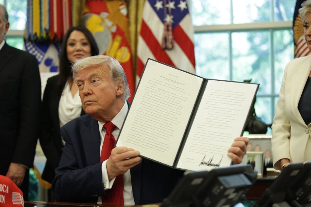 Trump anuncia tarifas de 100% sobre filmes produzidos no exterior