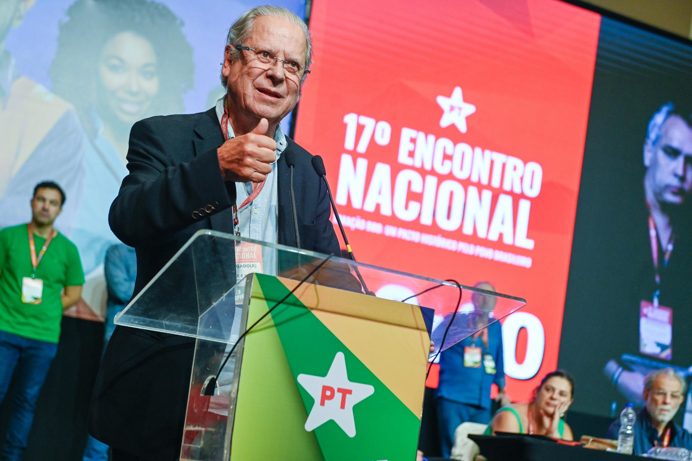 ‘Estamos enfrentando o império norte-americano’, diz José Dirceu em defesa de Lula