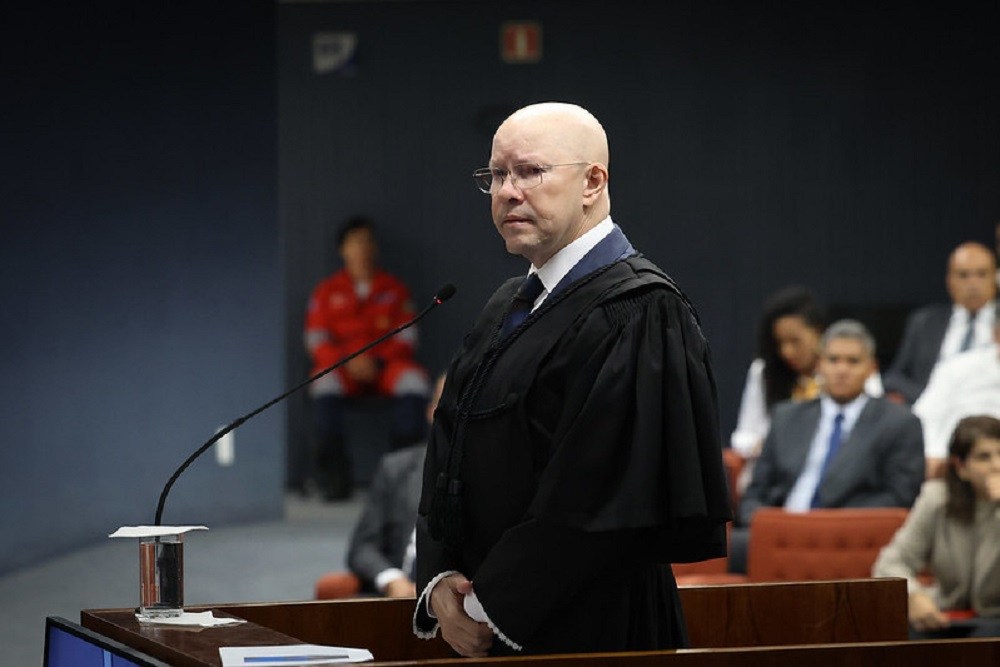 Defesa de Garnier elogia Zanin pela soltura de Lula para argumentar que teses podem mudar desfecho