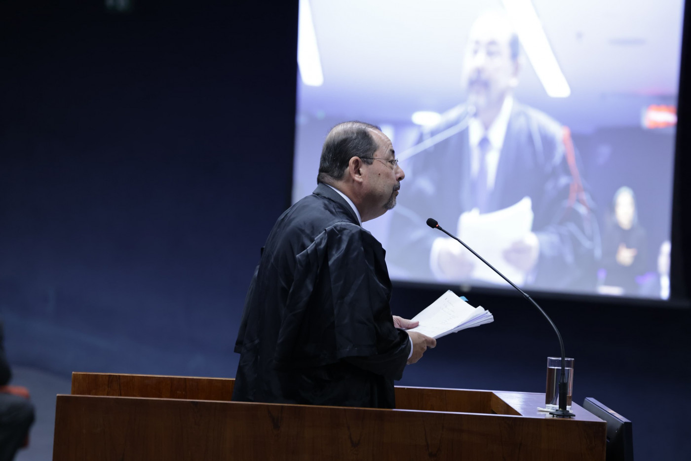 Defesa de Bolsonaro argumenta que ex-presidente ‘não atentou contra o estado democrático de direito’