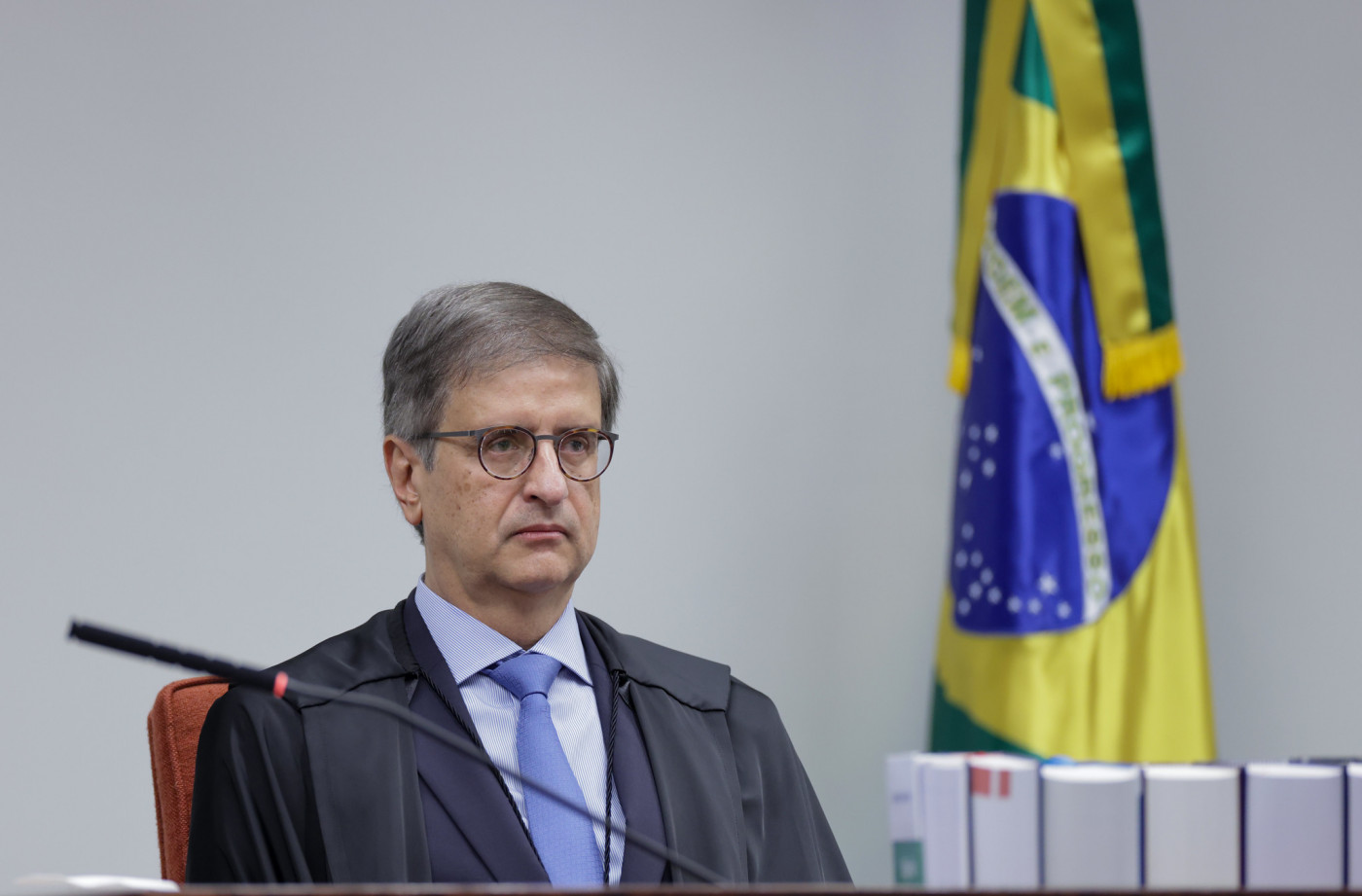 PGR denuncia Eduardo Bolsonaro e Paulo Figueiredo ao STF por coação em processo judicial