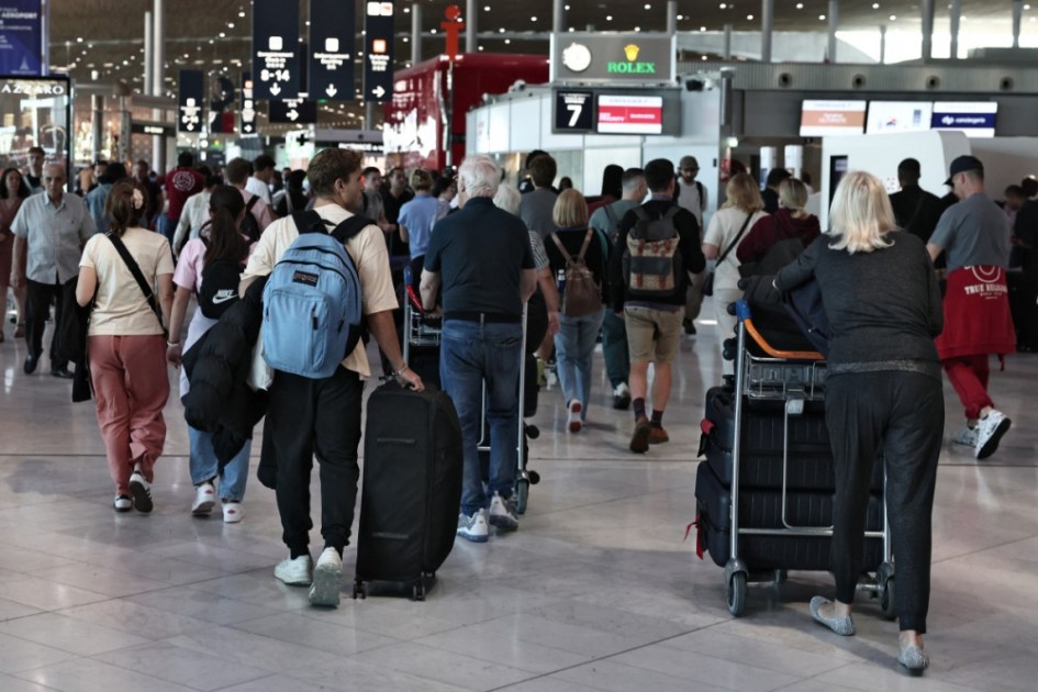 FRANÇA-AVIAÇÃO-TRABALHISTA-GREVE