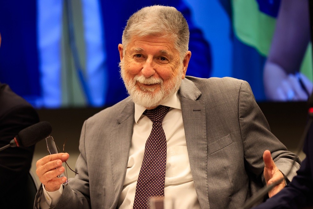 Celso Amorim diz que Lula ‘jamais se deixará humilhar’ por Trump