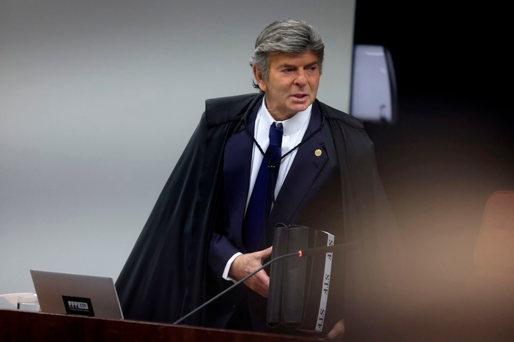 Fux afirma em seu voto que crítica política não pode ser confundida com ataque à democracia