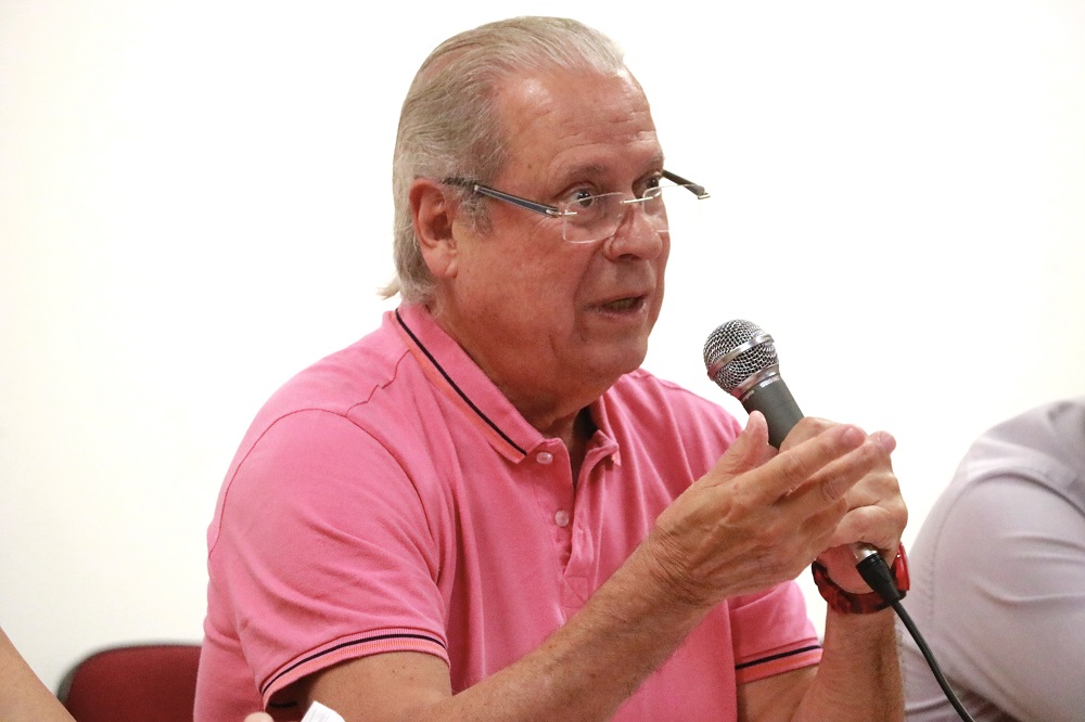 ‘Para mudar o País, temos que mudar o Congresso’, diz José Dirceu em ato contra anistia e Pec da Blindagem