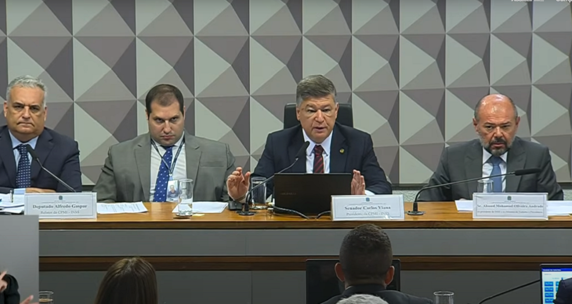 CPMI ouve ex-ministro José Carlos Oliveira