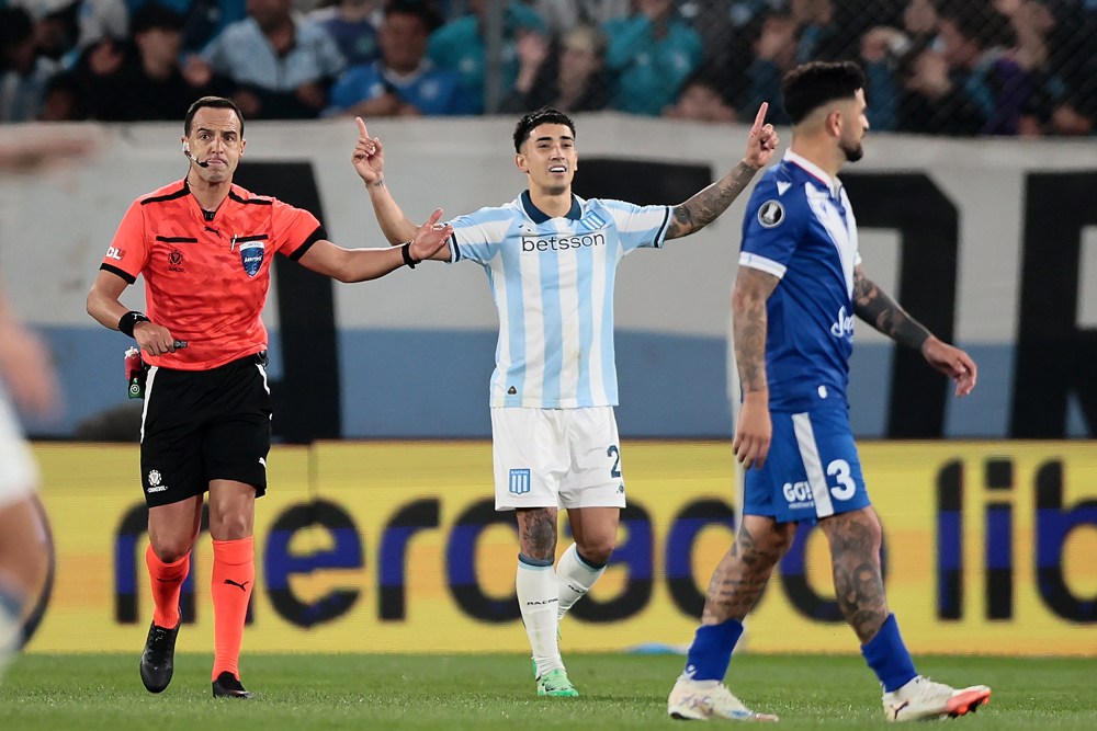 Racing elimina Velez Sarsfield e aguarda por Flamengo ou Estudiantes na semi da Libertadores