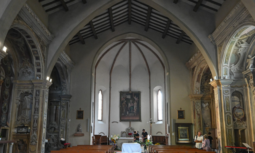 Igreja de San Martino, onde acontecerá o funeral privado de Giorgio Armani