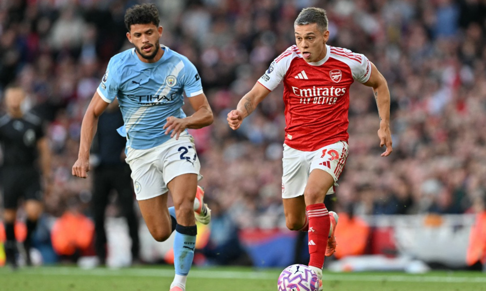Com golaço de Martinelli, Arsenal e Manchester City ficam no empate pela Premier League