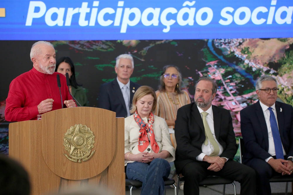 Lula afirma que ação judicial britânica do desastre de Mariana ‘não deu em nada’ por não ser ‘factível’