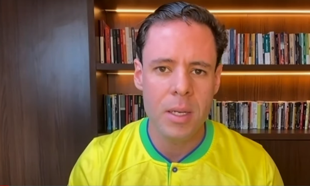 O deputado federal Rodrigo Valadares em entrevista à Jovem Pan News