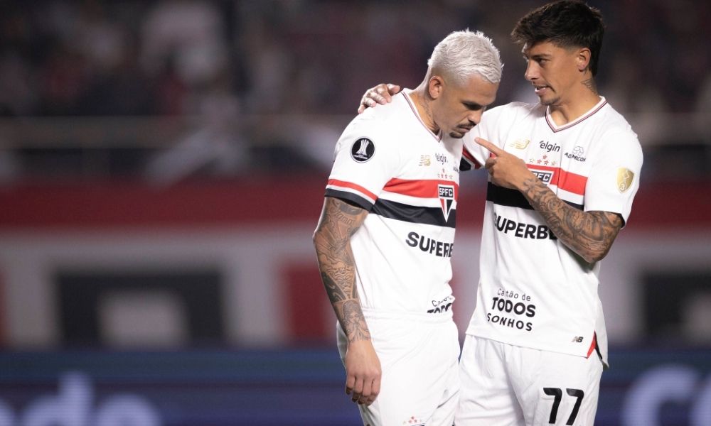 São Paulo perde para o LDU e cai nas quartas da Libertadores ao som de vaias a Casares