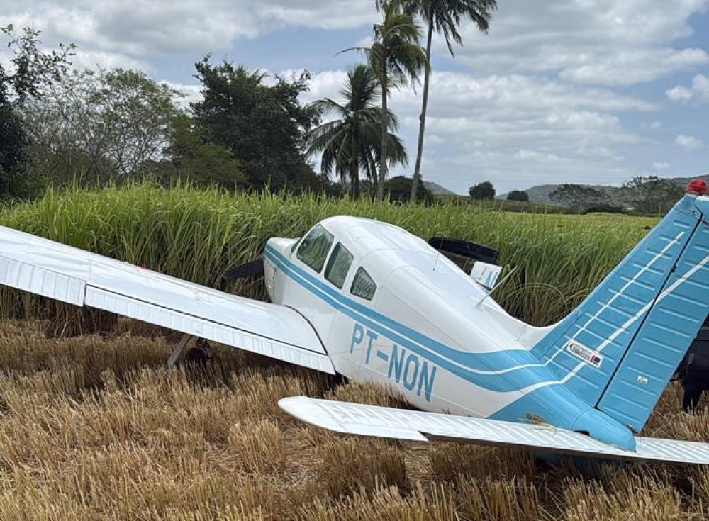 Aeronave com prefeito de João Pessoa sofre pane elétrica e faz pouso de emergência