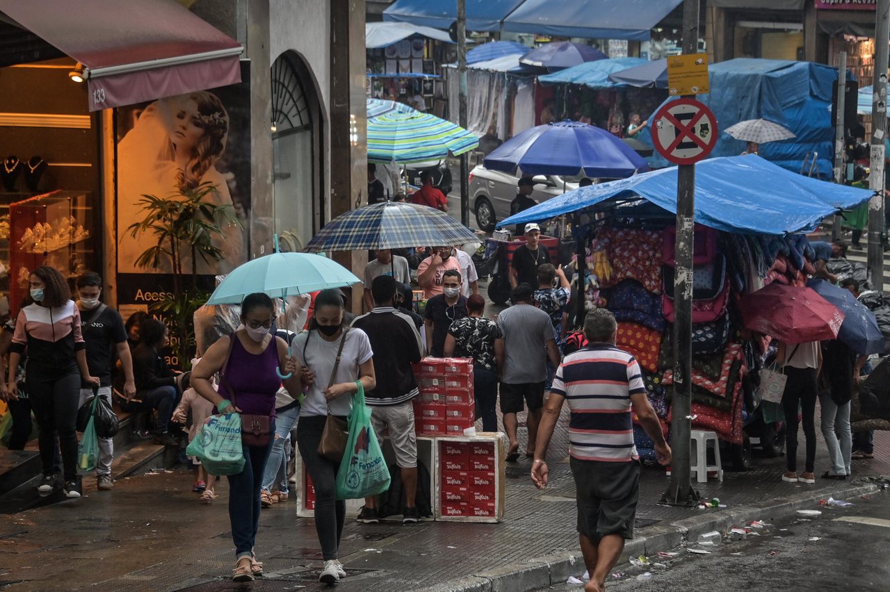 Setor de serviços no Brasil cresce e representa 57% dos empregos formais