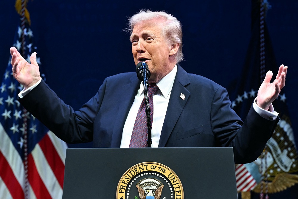 Trump diz que ‘amaria’ acabar com a criminalidade em Chicago e cita Washington como referência