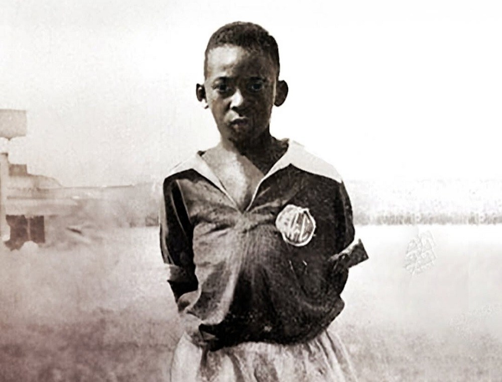 Infância de Pelé em Bauru ajudou a ‘moldar’ o grande jogador que ele foi