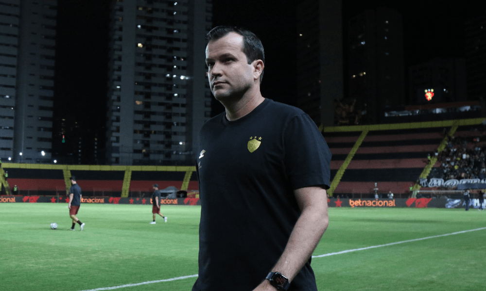 Sport demite o técnico Gabriel Paulista