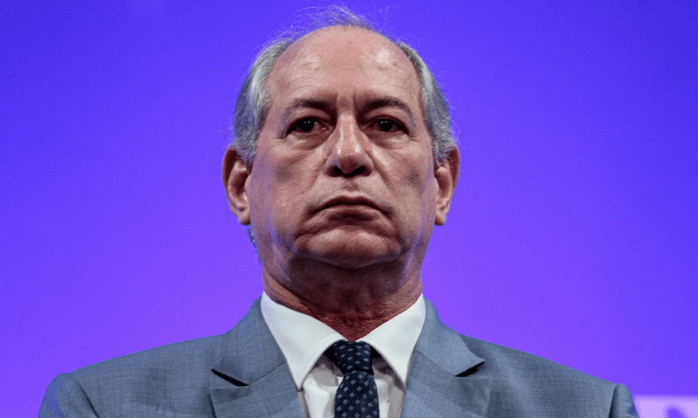 Com destino incerto, Ciro Gomes deixa o PDT e tem PSDB e União como alternativas