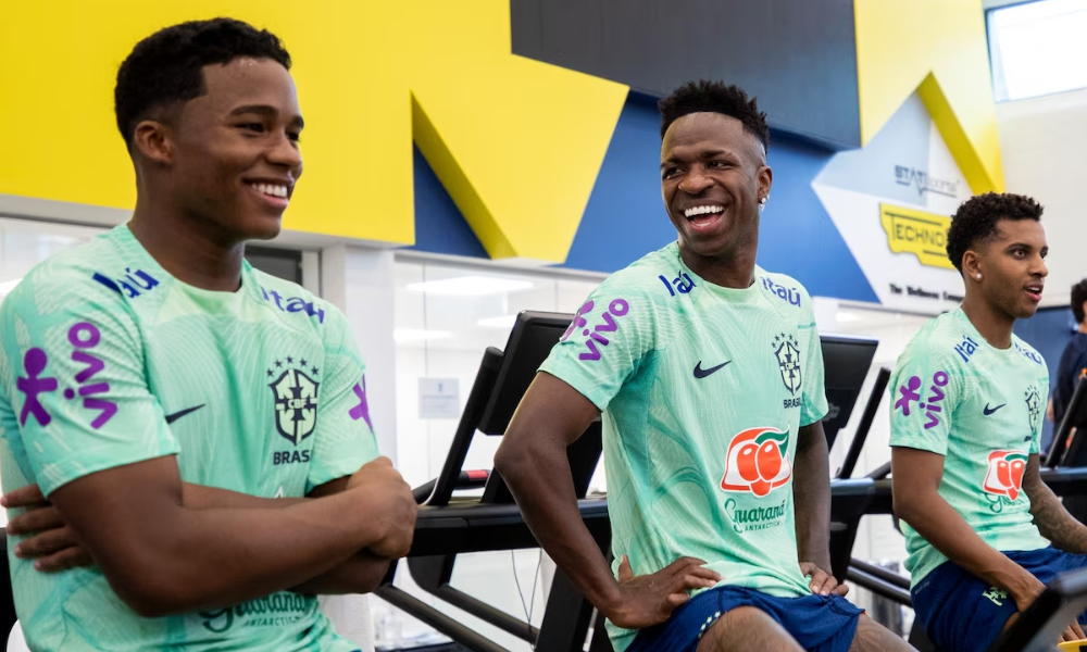 Xabi Alonso comenta sobre situações de Rodrygo e Endrick durante entrevista coletiva